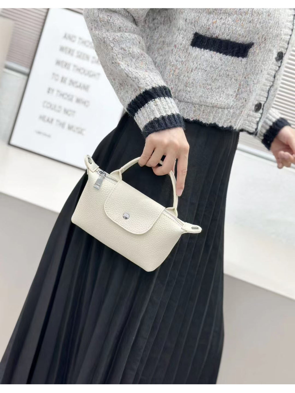 Dumpling Bag Top Layer Cowhide Niche Phone Bag Crossbody Small Bag Casual Genuine Leather Women's Bag Multifunctional Coin Purse