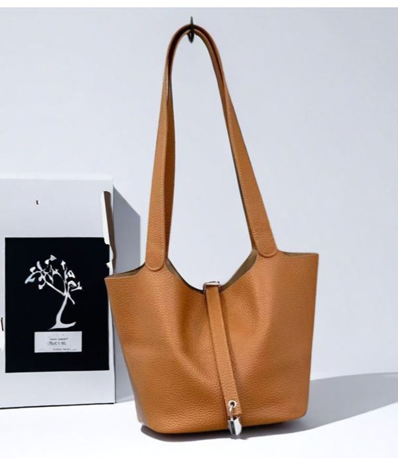 2025New Basket Bag for Women, High-End Niche Design, Large Capacity Bucket Bag, Top Layer Cowhide Handbag