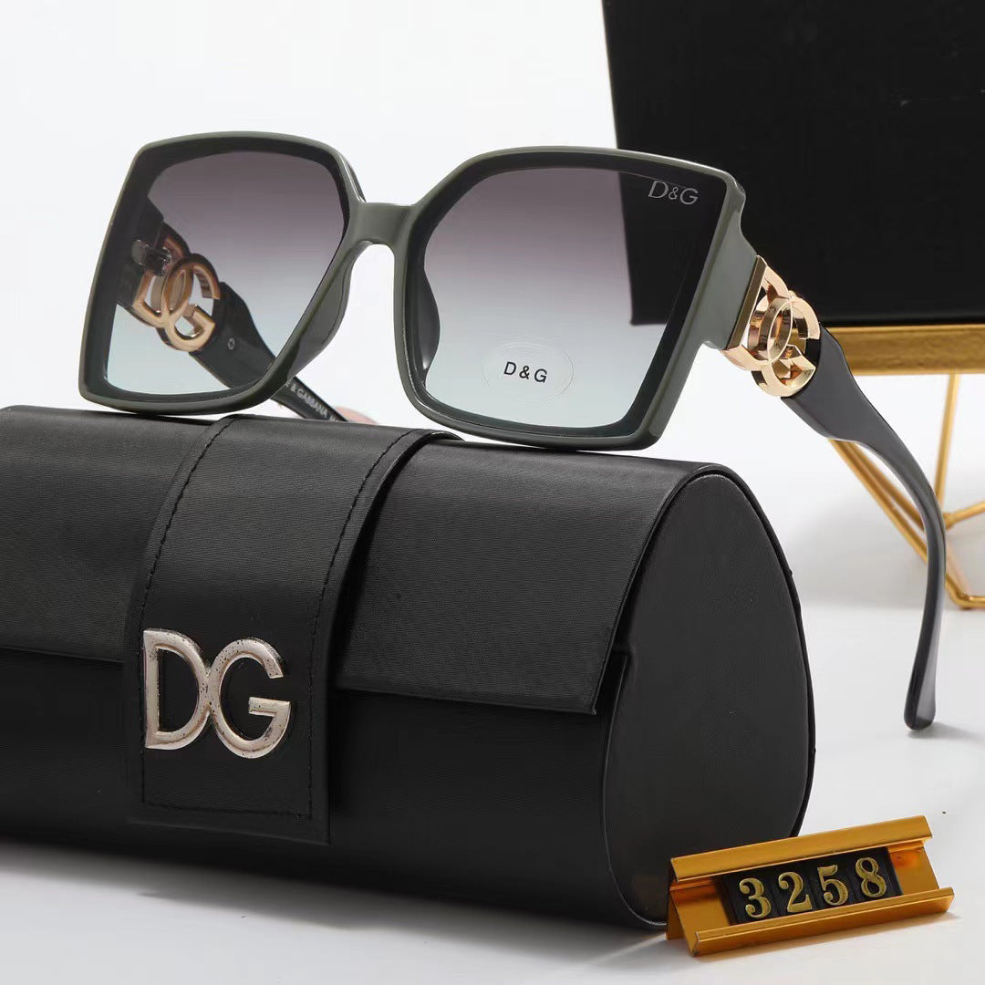 Fashion Brand Sunglasses for Women, European and American Classic Shades, Large Frame, High-End Feel D Home Sunglasses