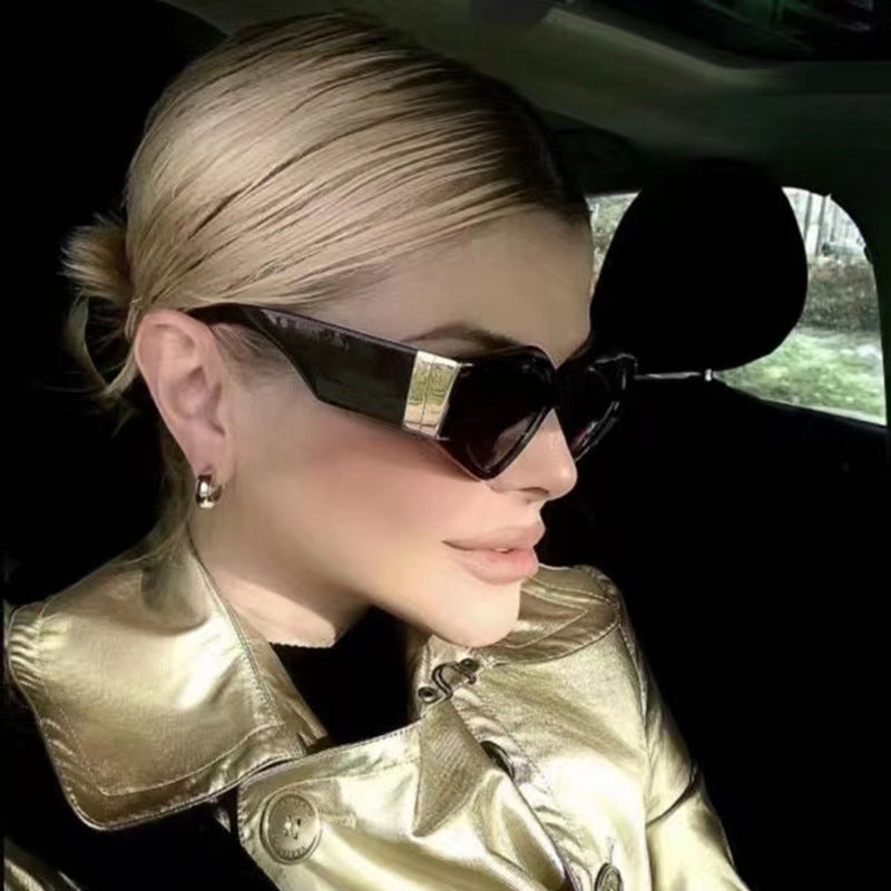 European and American style sunglasses for women trendy high-end feel ins Trendy Fashion Sunglasses for Women Wholesale sunglasses