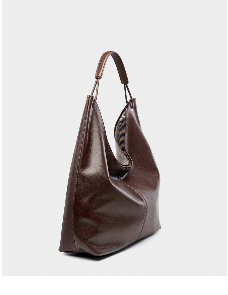 New Vegetable-Tanned Leather Trendy Large-Capacity Textured Tote Bag Versatile Shoulder Bag for Class and Commuting