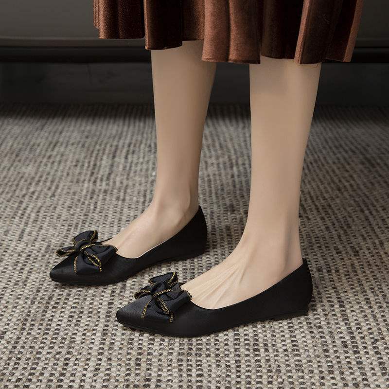 Red Wedding Shoes Bow2025New Women's Single Shoes Spring Autumn Versatile Shallow Mouth Pointed Toe Flat Bride Bridesmaid Shoes Trendy