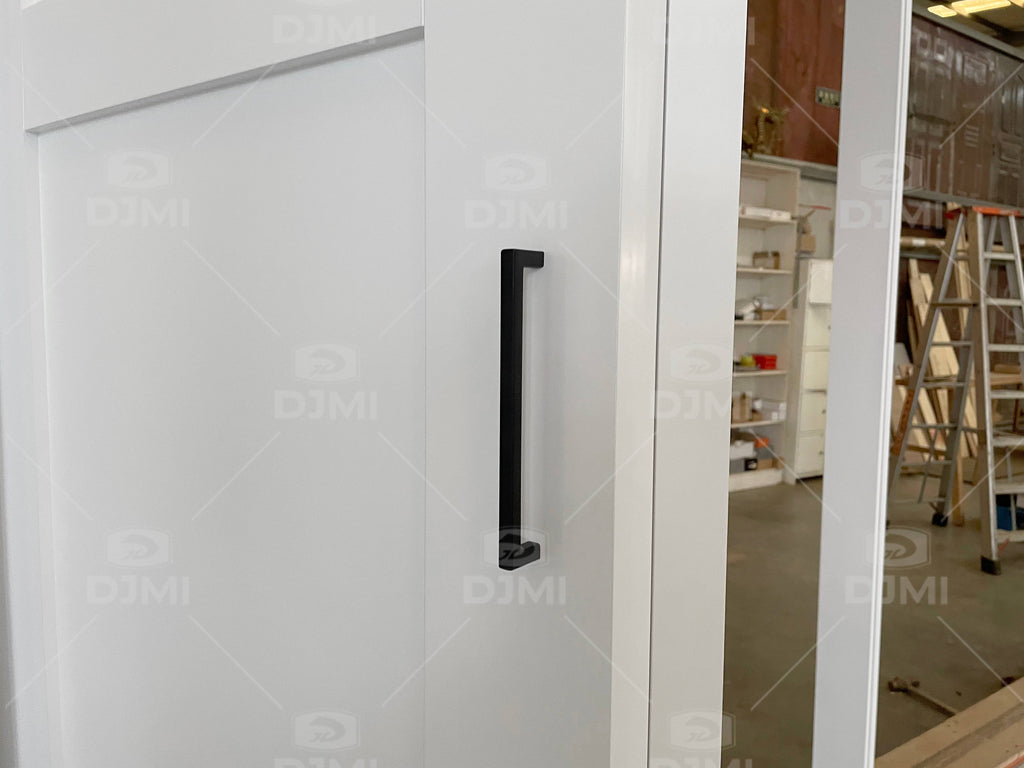White Shaker Style Timber Accordion Door for House Interior Folding Interior Wooden Door
