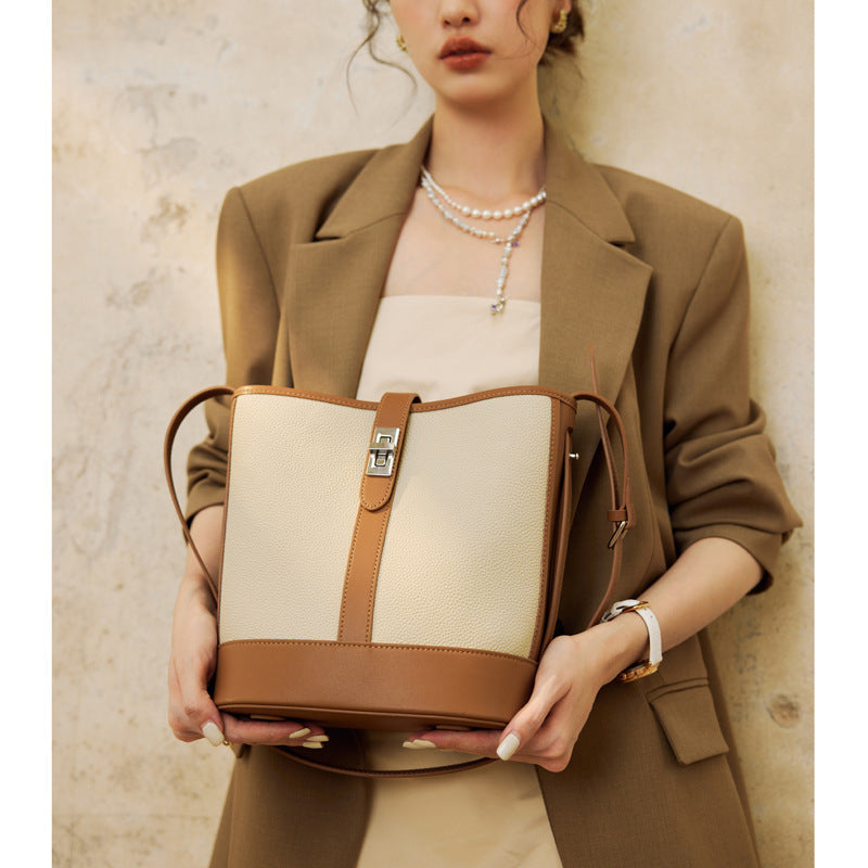 European and American Retro Large Capacity Single Shoulder Bucket Bag Daily Use Top Layer Cowhide Crossbody Women's Bag