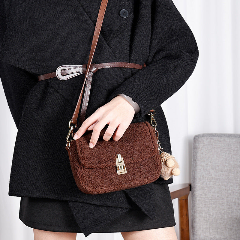 Korean Style Fashion Plush bsga Single Shoulder Crossbody Small Square Bag Cute Trendy European and American Hot-Selling Women's Bag Wholesale