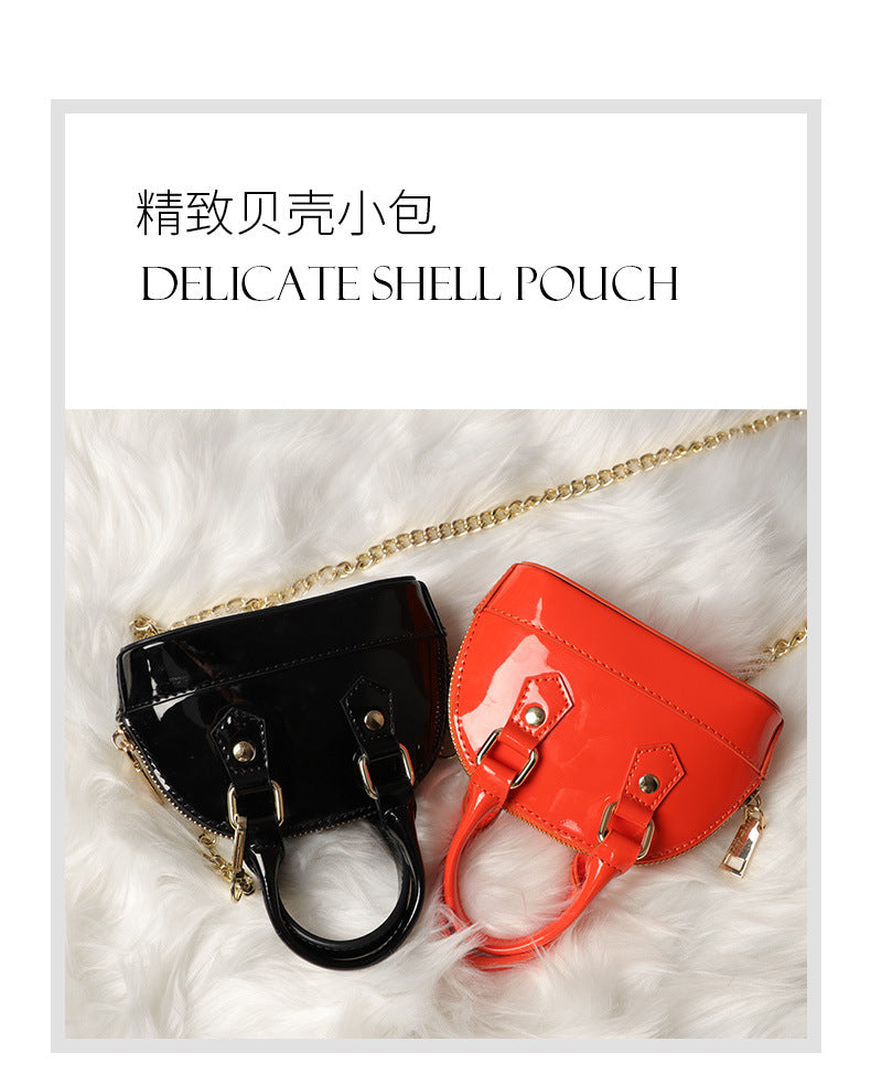 2022New Year's Trendy Fashion Small Bag Women's Shoulder Chain Crossbody Shell Bag