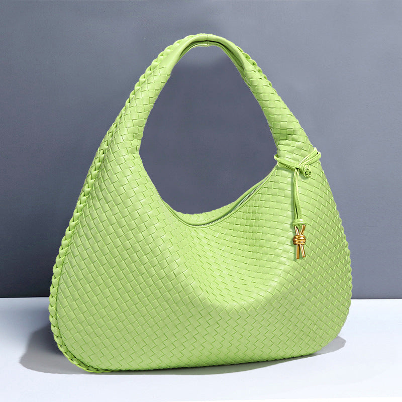 European and American New Crescent Women's Bag Fully Handwoven Handheld Dumpling Bag Fashionable Versatile European and American Style Single Shoulder Underarm Bag