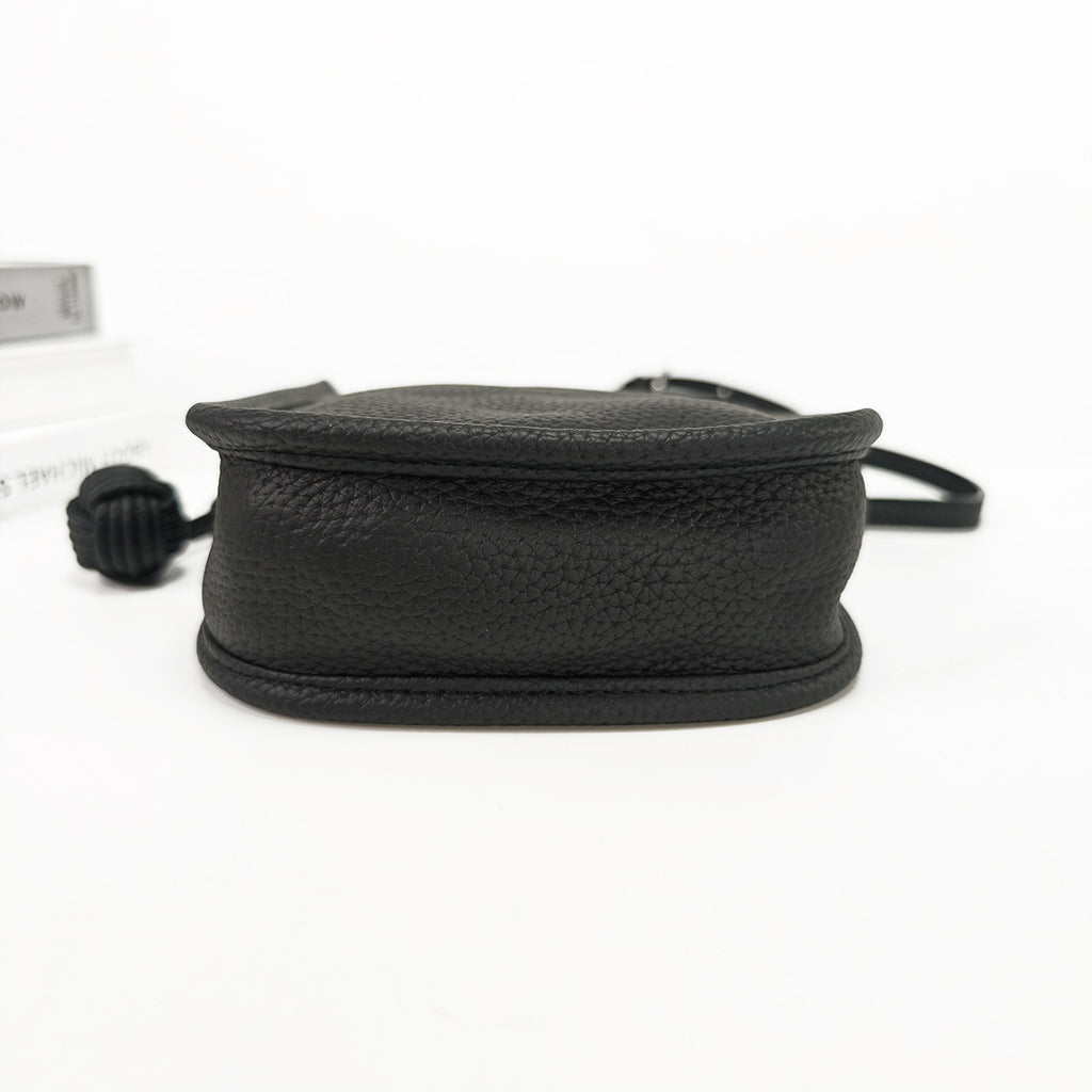 Genuine Leather Small Bucket Bag Trendy Small Bag for Women Fashion Woven Ball Phone Bag Versatile Shoulder Crossbody Bag