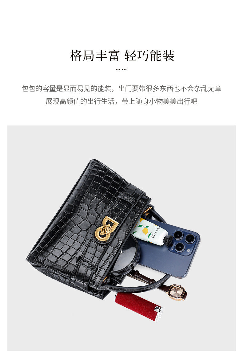 Fashionable Texture Trend2025European and American New Style Small Square Bag Niche Design Casual Chic Women's Single Shoulder Crossbody Bag