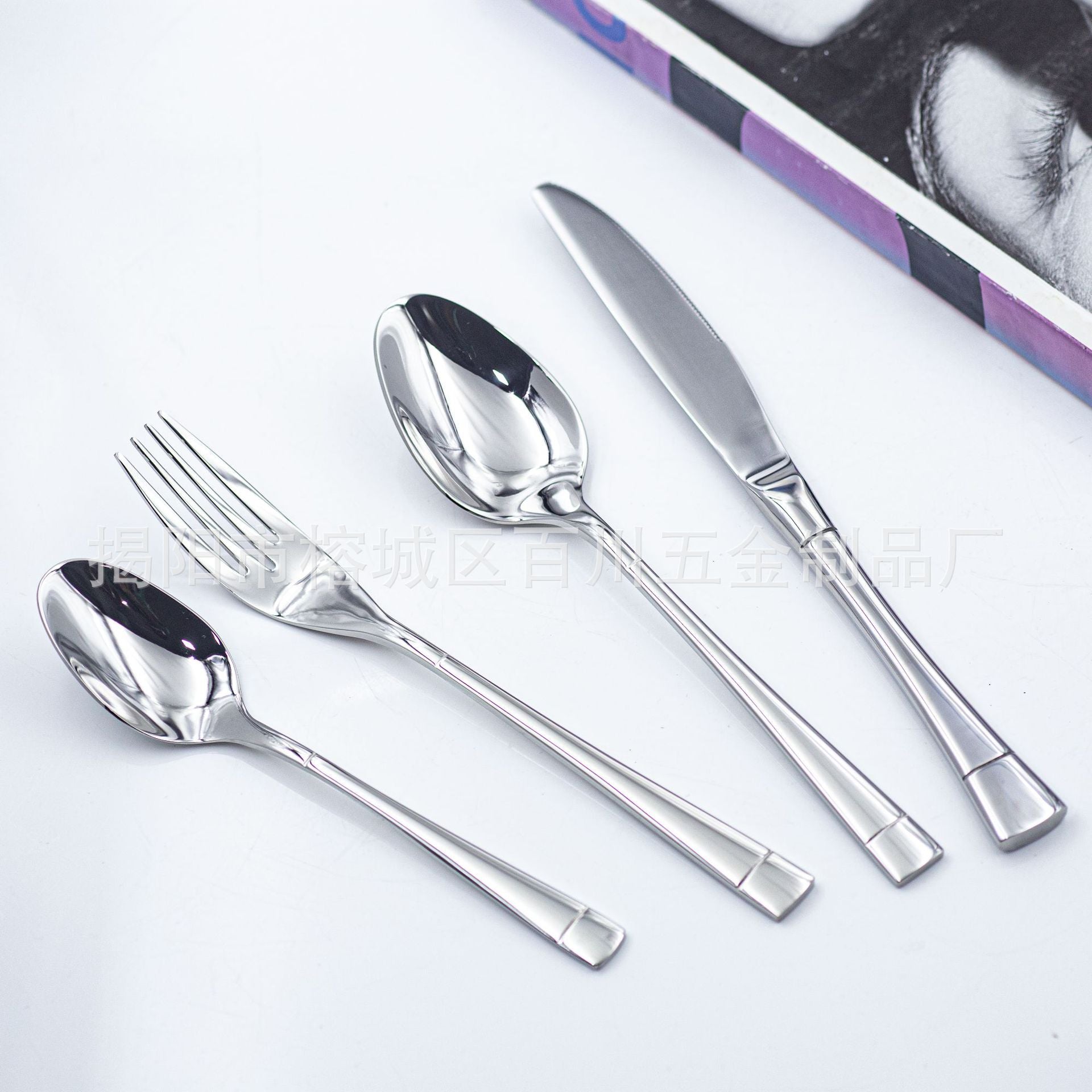 304Stainless Steel Cutlery Set Western Spoon Fork Four-Piece Set Titanium-Plated Square Handle Steak Knife Fork Spoon Gift Set