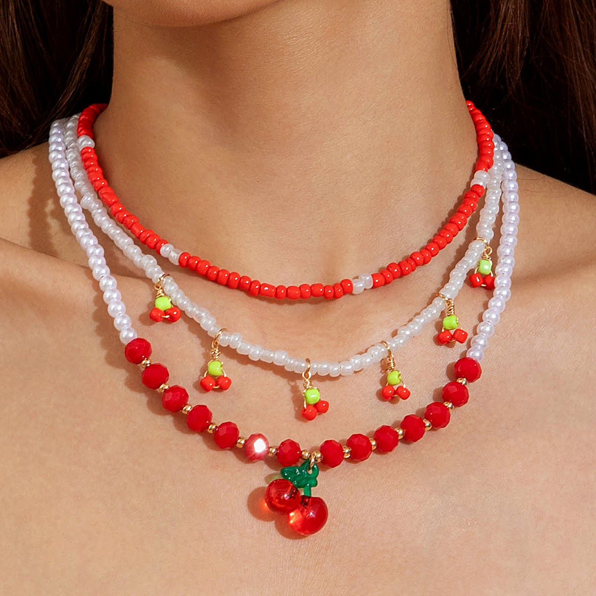 European and American Style Jewelry Light Luxury Imitation Pearl Cherry Necklace High-End Versatile Grass Multi-Layer Stacking Necklace Wholesale