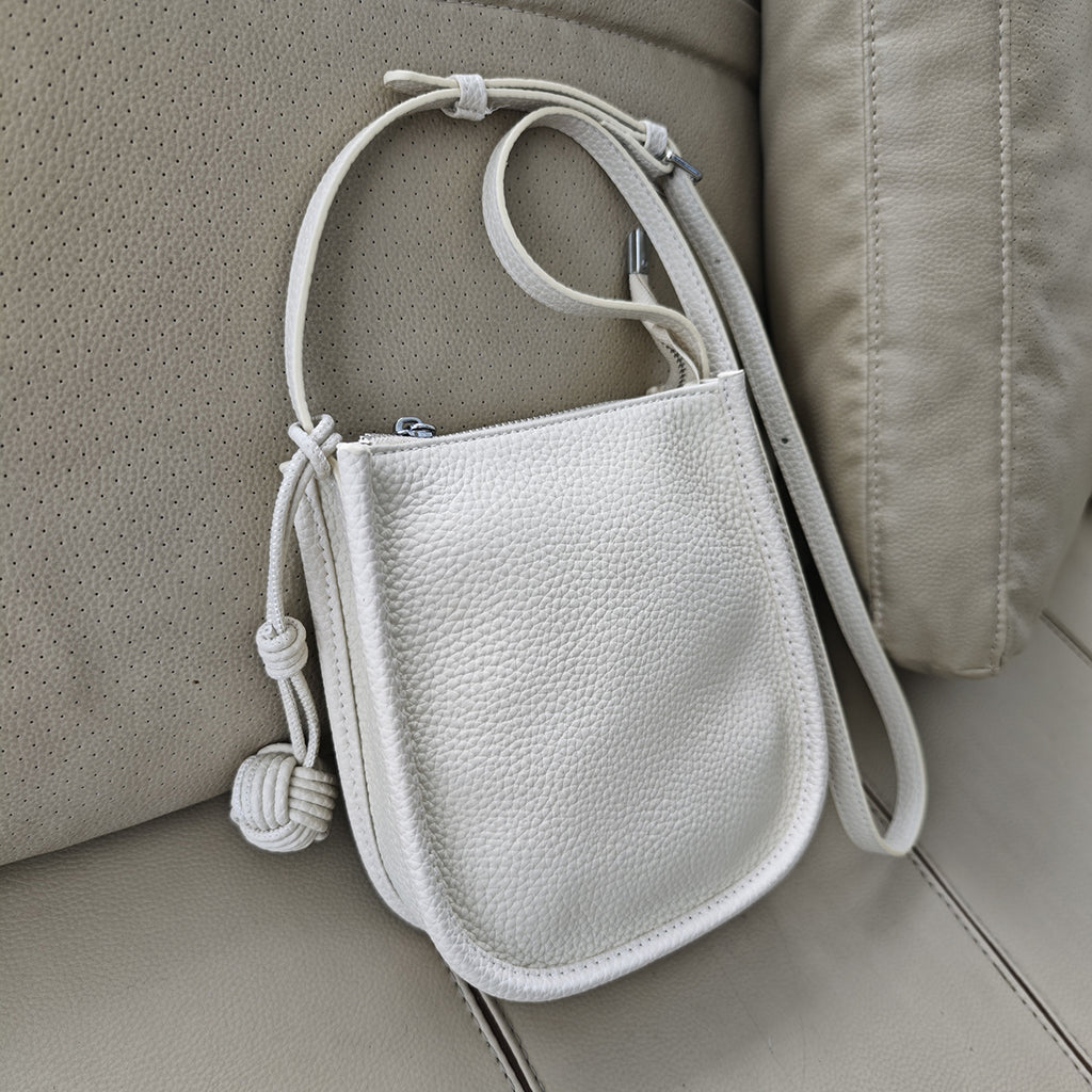 Genuine Leather Small Bucket Bag Trendy Small Bag for Women Fashion Woven Ball Phone Bag Versatile Shoulder Crossbody Bag