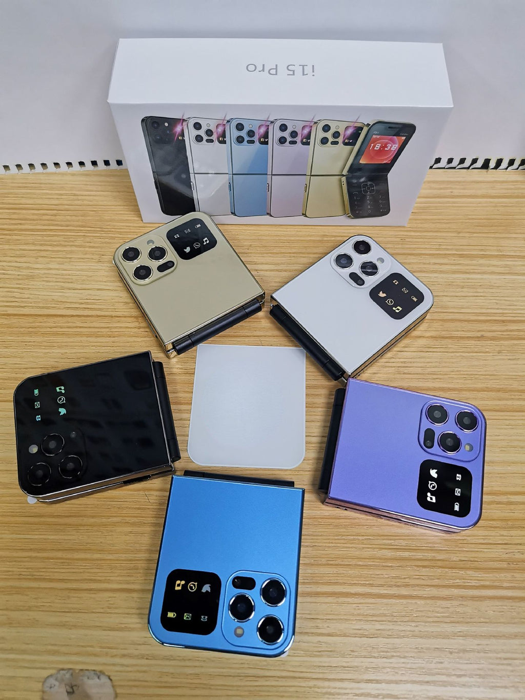 Wholesale Hot Selling Foldable Mobile Phone for Elderly Bluetooth Dialing Student Backup Feature Phone Card Phone Foldable
