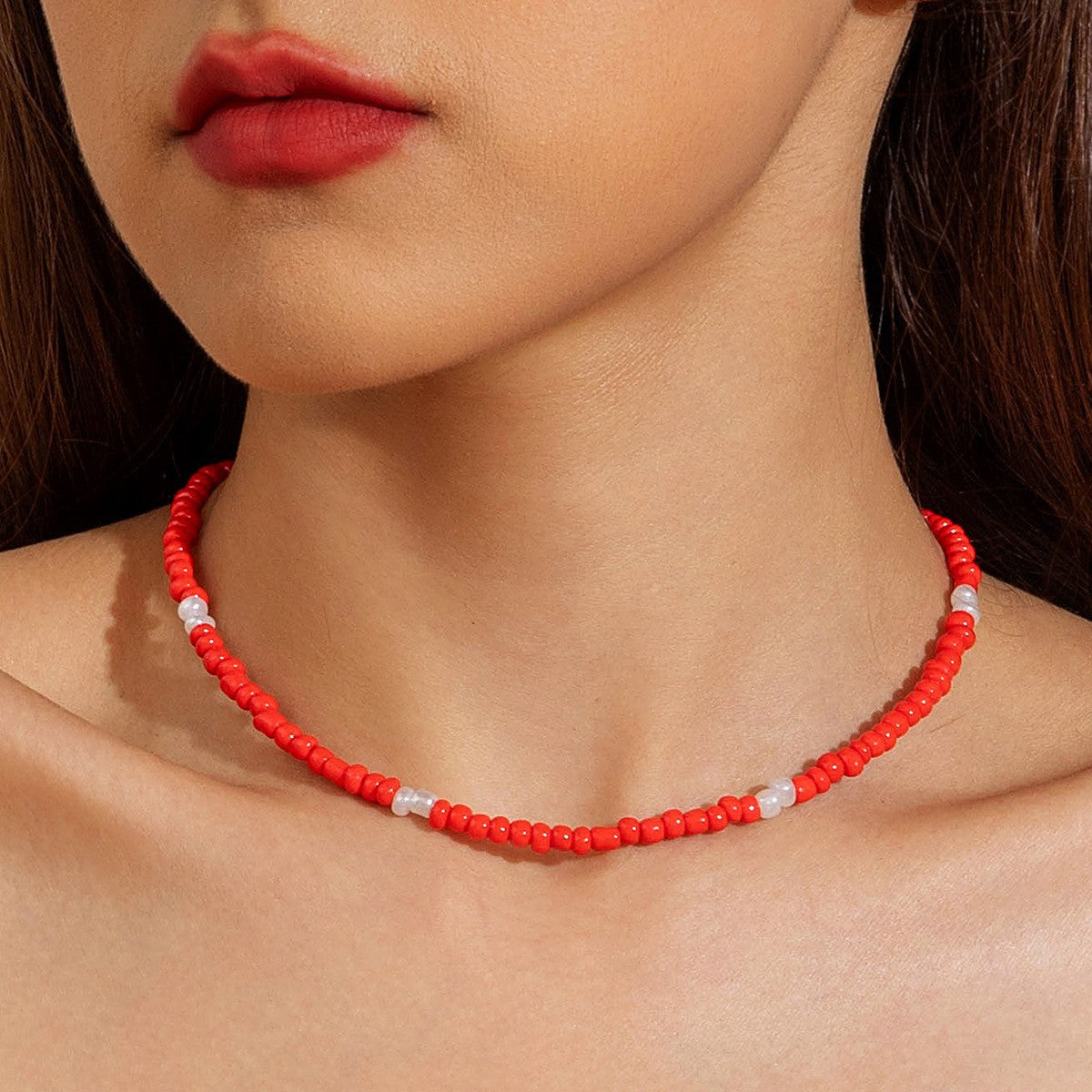 European and American Style Jewelry Light Luxury Imitation Pearl Cherry Necklace High-End Versatile Grass Multi-Layer Stacking Necklace Wholesale