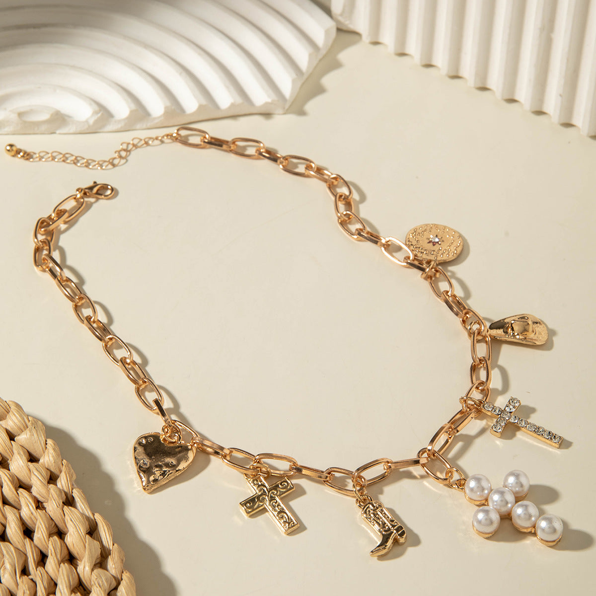 European and American Style Bohemian Western Cowboy Hat Pendant Exaggerated Necklace Cross Pendant Necklace