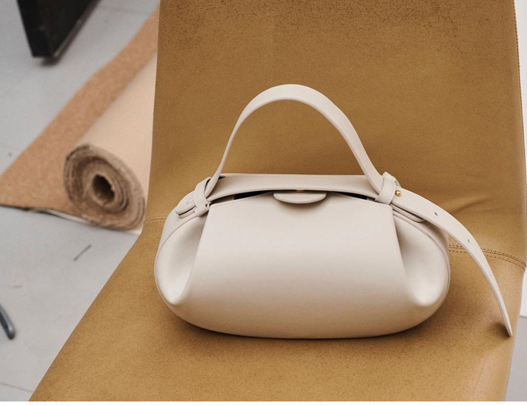 European and American Versatile Trendy Crossbody Bag Casual Three-Dimensional Women's Underarm Small Round Bag High-Quality Fashion Baguette Handbag