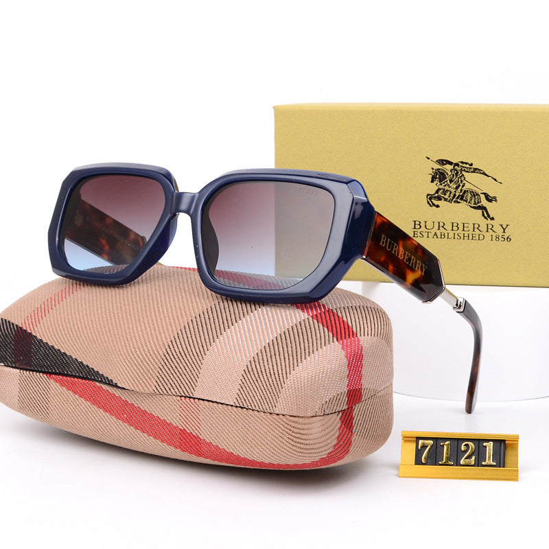 Large Frame B European and American retro women's letter sunglasses ins Internet Celebrity Street Style Square Sunglasses Trendy Versatile Fashion Big Brand