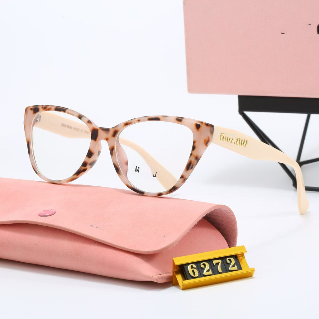 6272New European and American Style M Home Plain Cat Eye Glasses Fashion Retro Sunglasses Men Internet Celebrity Sunglasses Women Wholesale