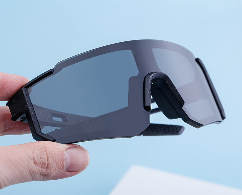 Outdoor Cycling Windproof Sunglasses for Men and Women, European and American Style One-piece Mountaineering Polarized Sunglasses Wholesale sunglasses