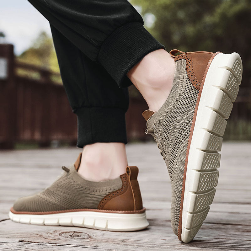 2025New Large Size Flyknit Casual Trendy Shoes Men's Brogue Carved Loafers Executive Business Shoes