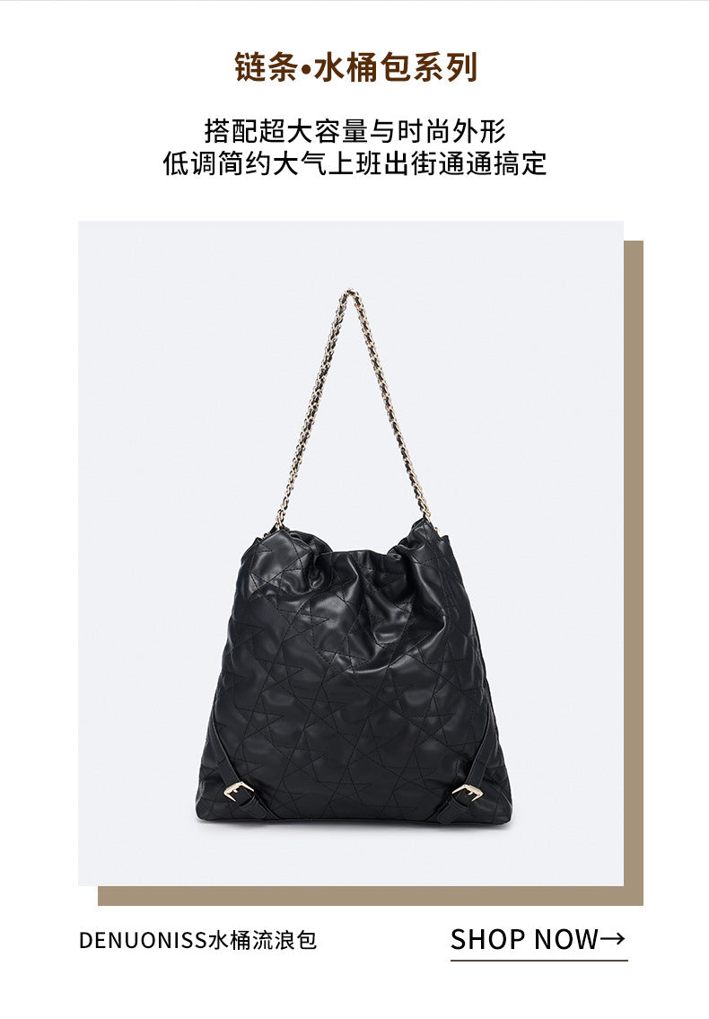Quilted Chain Small Chanel Style Pleated Drawstring Trash Bag New Underarm Bag for Women Large Capacity Commuting Shoulder Bag