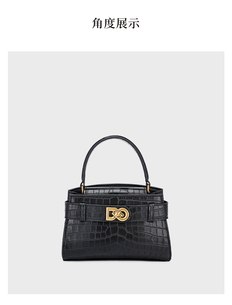 Fashionable Texture Trend2025European and American New Style Small Square Bag Niche Design Casual Chic Women's Single Shoulder Crossbody Bag