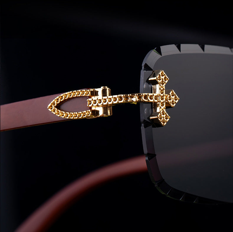 2025New European and American Retro Frameless Sunglasses for Men with Diamond Cut Edge and Imitation Wood Grain Temples Wholesale