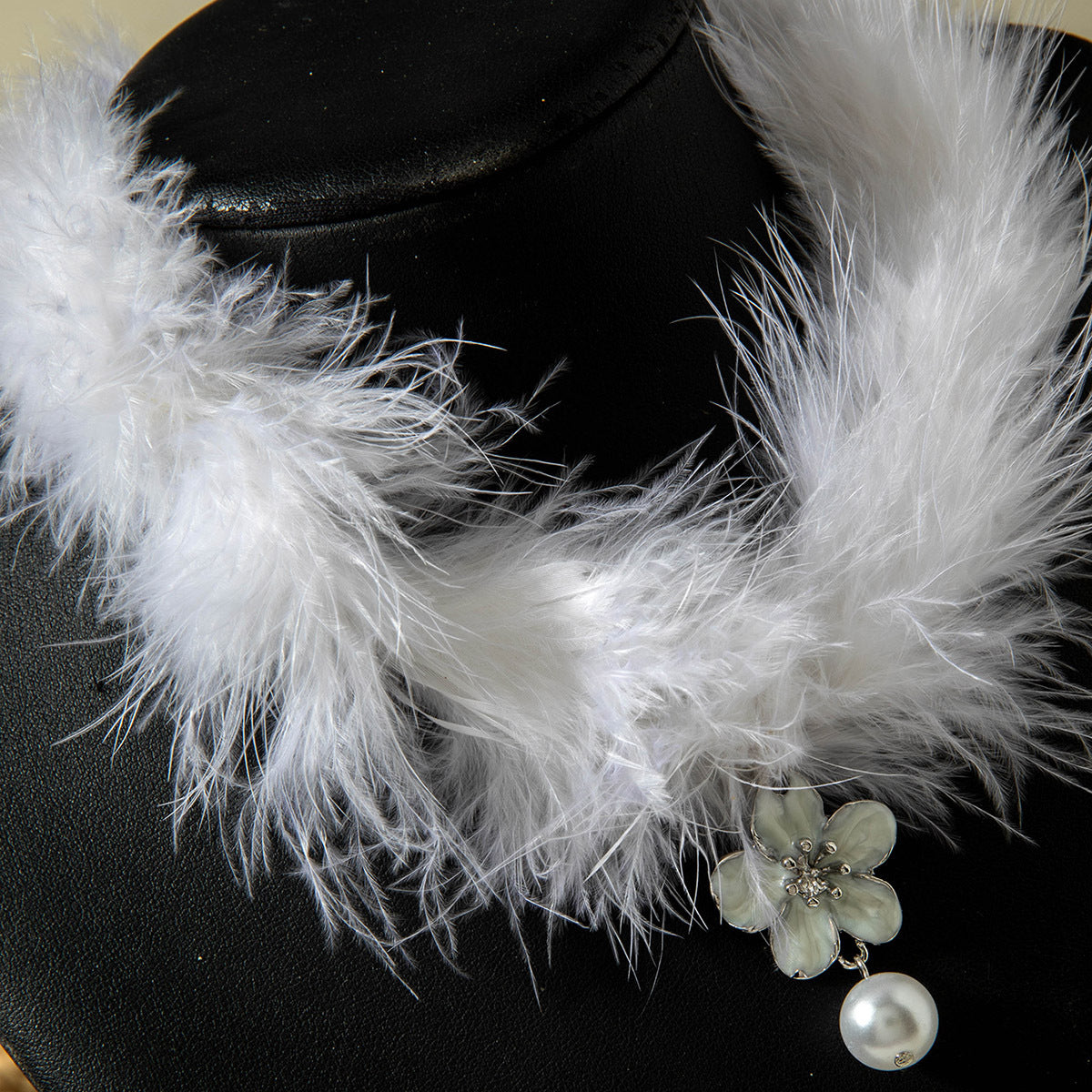 European and American Style Accessories Super Fairy Sweet Christmas Pearl Pendant Plush Necklace Light Luxury Fashion High-end Necklace Wholesale