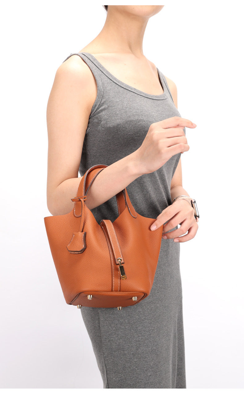 Top Layer Cowhide Vegetable Basket Bag for Women, Light Luxury Versatile Handbag, Niche Design, High-Quality Texture, Large Capacity Bucket Bag