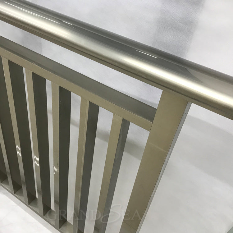 Powder Coated 2.0mm Thickness Aluminum Stair Railing