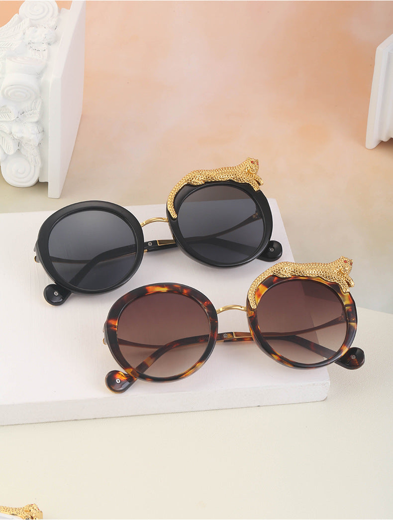 2025New Anti-Blue Light Glasses for Women Leopard Head Diamond-Studded European and American Round Frame Sunglasses Trendy Large Frame Sunglasses High-End Feel