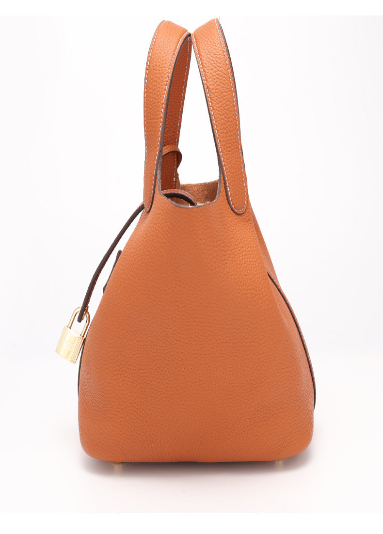 Top Layer Cowhide Vegetable Basket Bag for Women, Light Luxury Versatile Handbag, Niche Design, High-Quality Texture, Large Capacity Bucket Bag