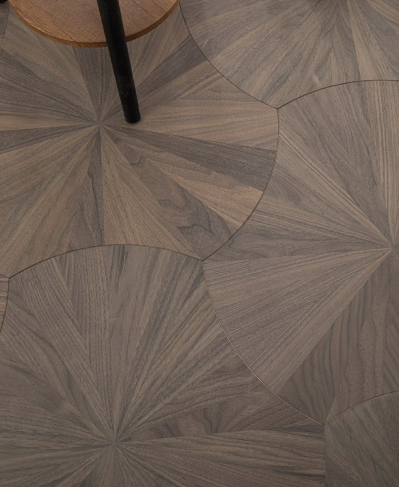 Lotus-Pattern Oak Parquet Engineered Hardwood Flooring Click Lock 3-Year Warranty Modern Design for Luxury High-end Spaces