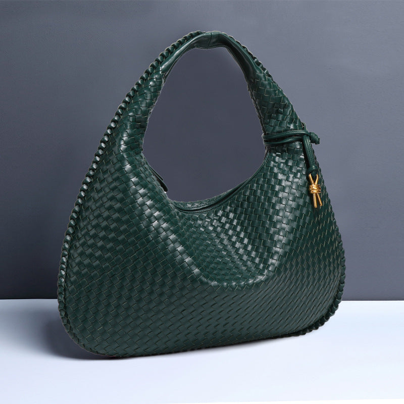 European and American New Crescent Women's Bag Fully Handwoven Handheld Dumpling Bag Fashionable Versatile European and American Style Single Shoulder Underarm Bag