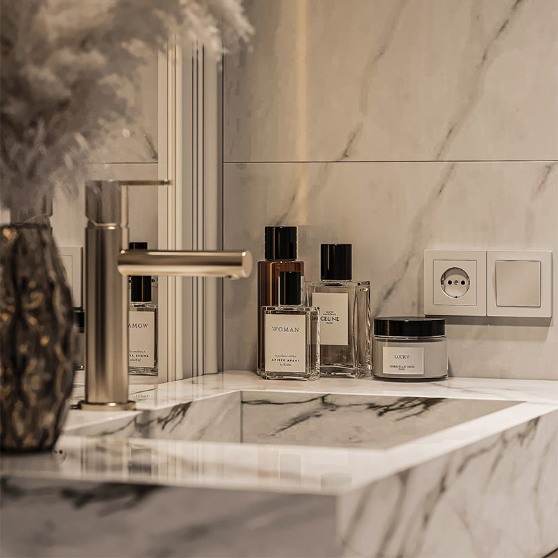 Factory Direct Selling Hotel Sink Cabinet Wall Cabinet Bathroom Vanity Set Waterproof Modern Triangle Mirror Cabinet White Color