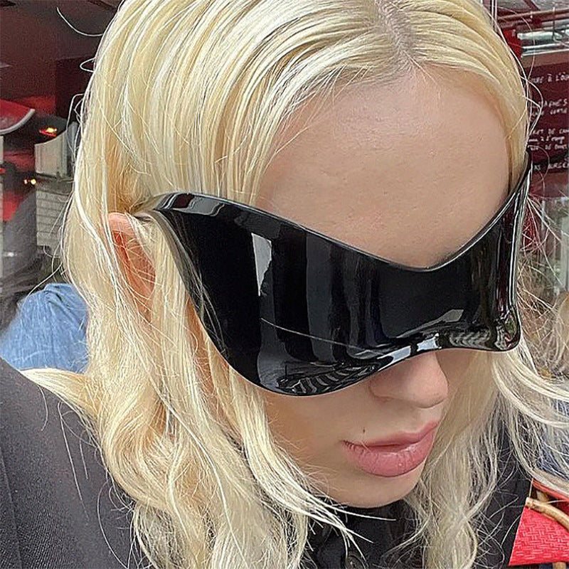 European and American Large Frame Sunglasses for Women, Trendy UV Protection Glasses with a High-End Feel Y2K Millennium Frameless Cycling Sunglasses for Men
