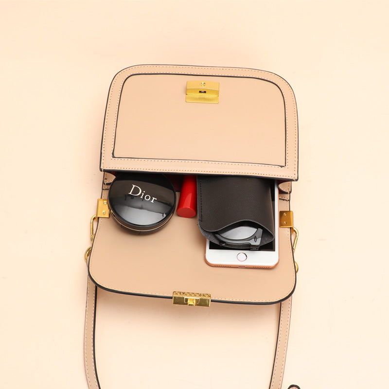 Women's Bag Spring and Autumn New Trendy Fashionable Unique Shoulder Bag Elegant Niche Versatile Simple Crossbody Bag for Women