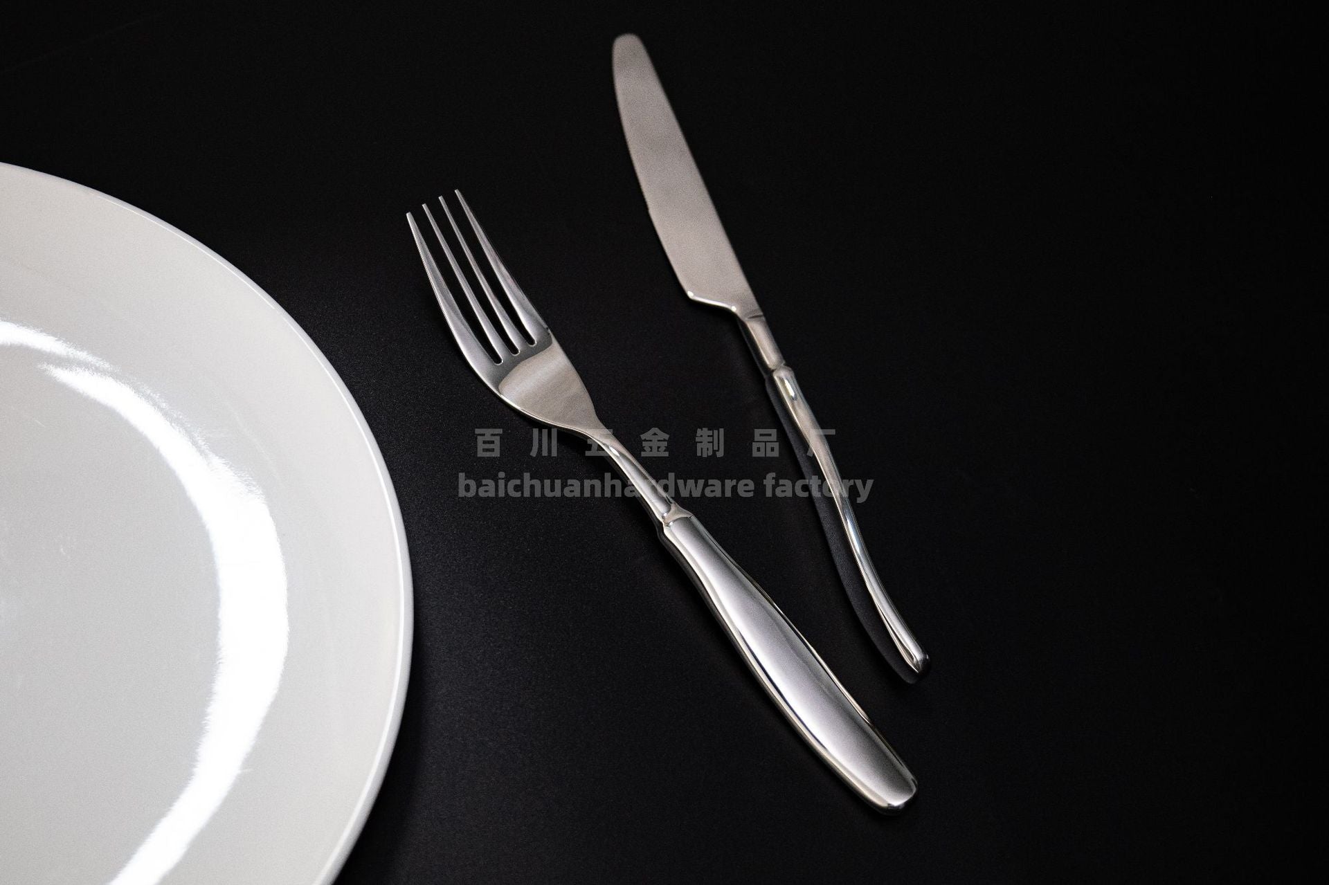 304Stainless Steel Knife Fork Spoon Thickened Tableware Western Hotel High-end Aesthetic Steak Knife Fork Spoon Forged Design