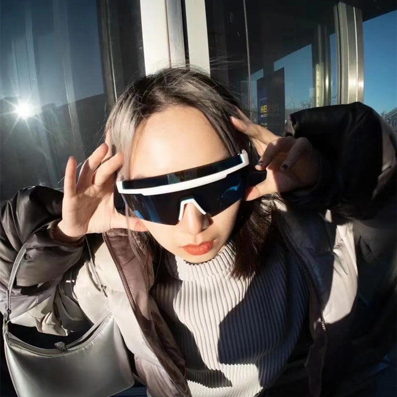 European and American Style Colorful Outdoor Sports Cycling Sunglasses for Women Trendy Fashion One-piece Windproof Sunglasses for Men Wholesale