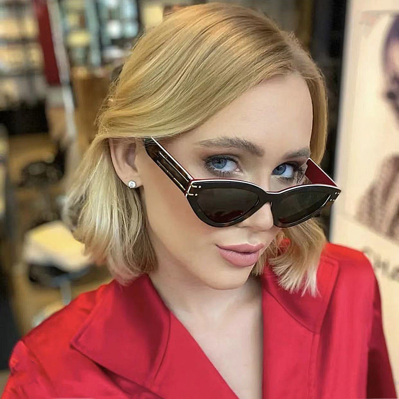 New European and American style personality cat-eye UV protection sunglasses for women ins Small Frame Sunglasses Eyewear Trendy Wholesale