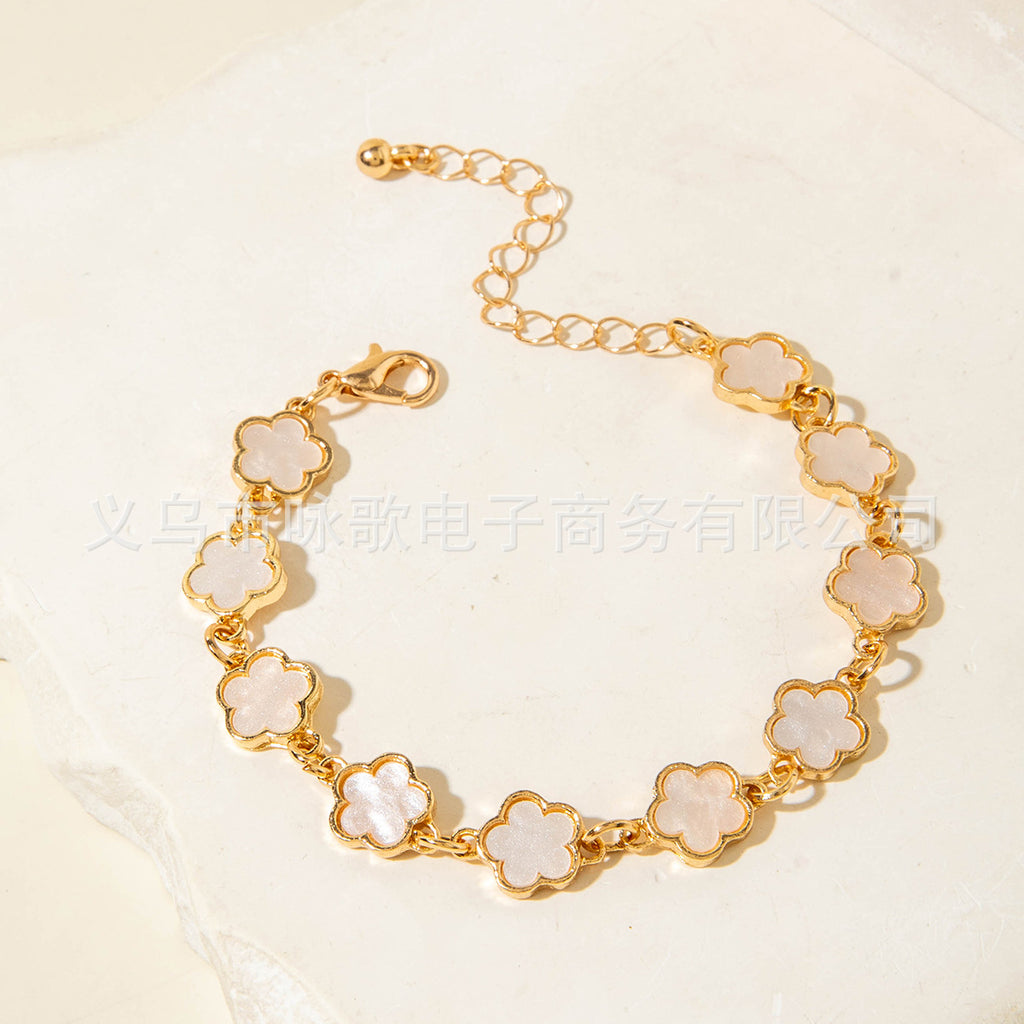 European and American Fashion Alloy Inlaid Diamond Five-Leaf Clover Bracelet Jewelry Three-Piece Set Simple Geometric Smooth Bracelet Wholesale