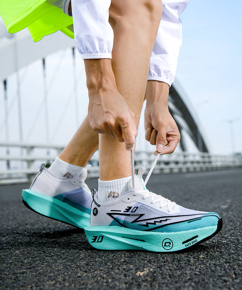 New Fashionable Casual Breathable Comfortable Running Shoes with Real Carbon Plate High Elasticity Shock Absorption for Student Training Sports Shoes