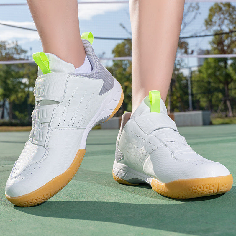 Men's Wear-Resistant Badminton Shoes Sports Shoes Large Size Couples Anti-Slip Shock Absorption Sneakers Women Breathable Lightweight Sports Shoes