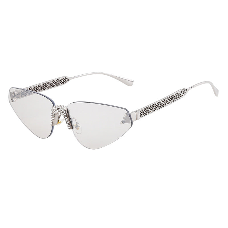 New European and American Fashion Frameless Sunglasses with Rhinestones for Women Outdoor Street Style Sunglasses Women Sun Protection Wholesale shades