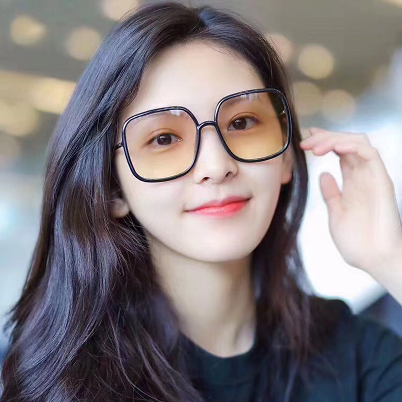 Fashion Large Frame Sunglasses for Women Trendy Zhang Ruonan Same Style Fashion Square Frame Sunglasses for Women Trendy Glasses Wholesale