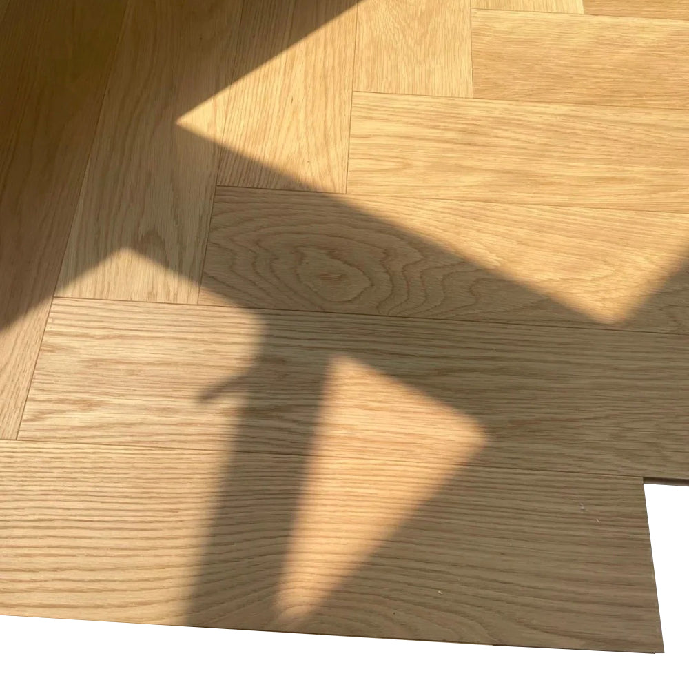 18mm Waterproof Moisture-Resistant Oak Hardwood Flooring Custom Size for Kitchen Bathroom Living Areas & Outdoor Use