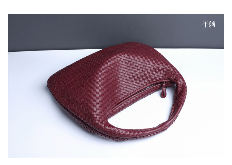 European and American New Crescent Women's Bag Fully Handwoven Handheld Dumpling Bag Fashionable Versatile European and American Style Single Shoulder Underarm Bag