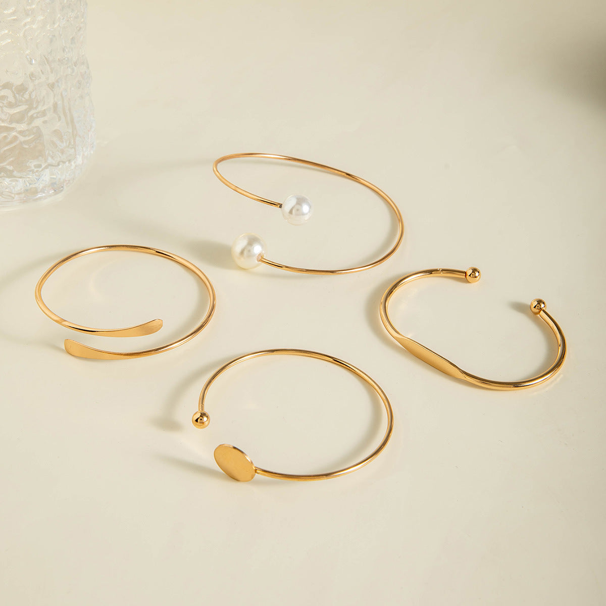 European and American Ornament Stackable Round Imitation Pearl Smooth Open Bracelet Fashion Jewelry Bracelet Wholesale