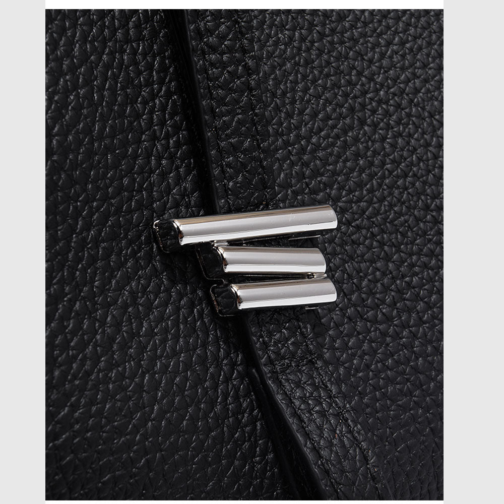 Wind Chime Tote Bag2025New Top Layer Cowhide High-End Large Capacity Niche Design Commuter Shoulder Underarm Bag