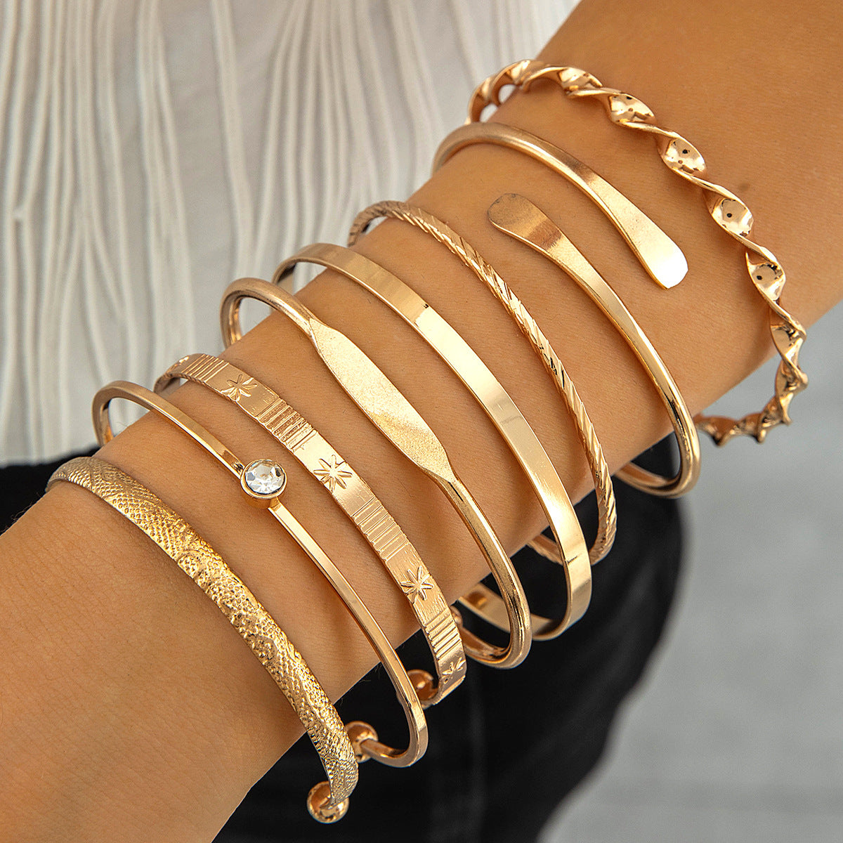 European and American Ornament Stackable Round Imitation Pearl Smooth Open Bracelet Fashion Jewelry Bracelet Wholesale